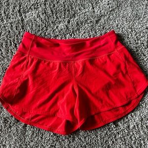 Lululemon size 6 Hotty Hot shorts.